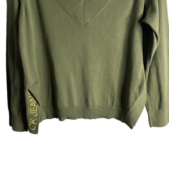 Calvin klein Jeans Women's Green V-Neck Sweatshirt - Picture 3 of 8
